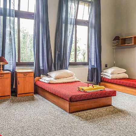 Cozy Home In Raciaski Mlyn With Kitchen Raciaz Exteriér fotografie