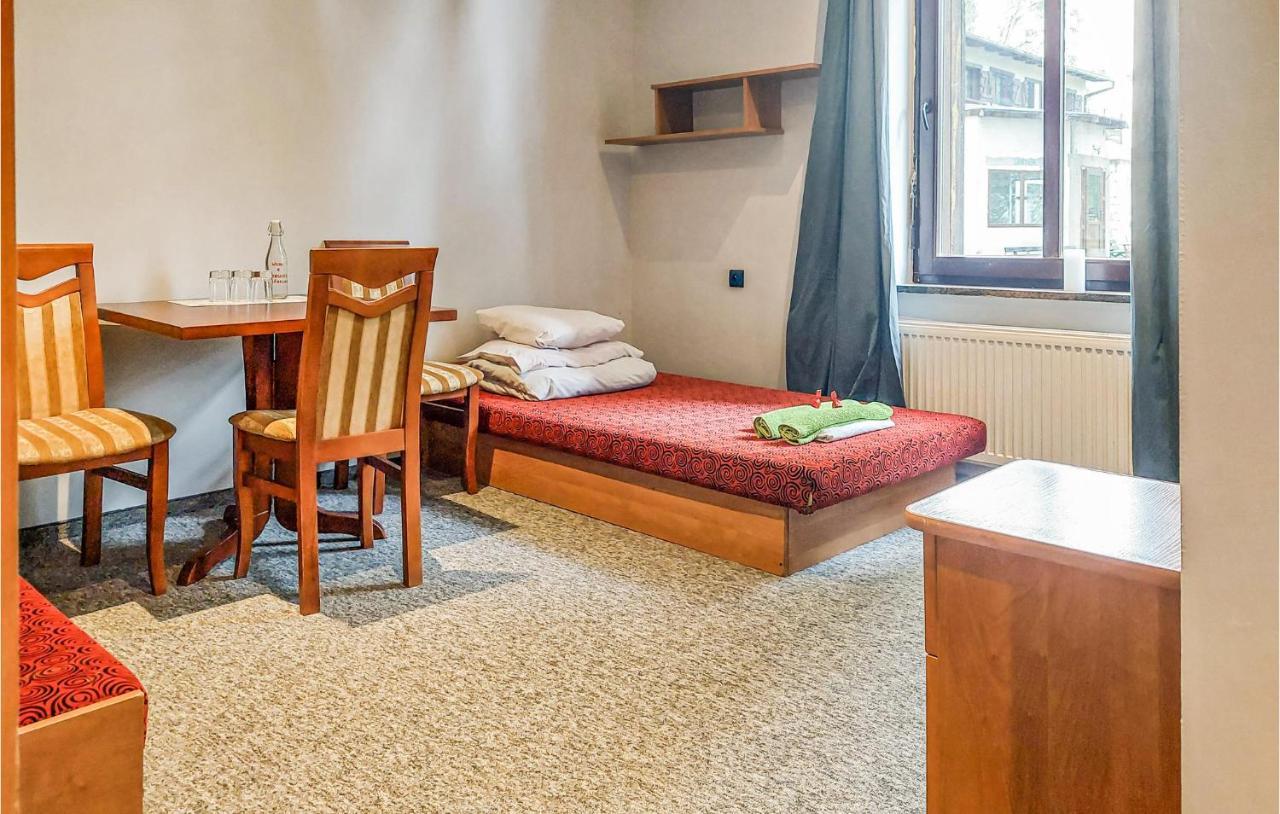 Cozy Home In Raciaski Mlyn With Kitchen Raciaz Exteriér fotografie
